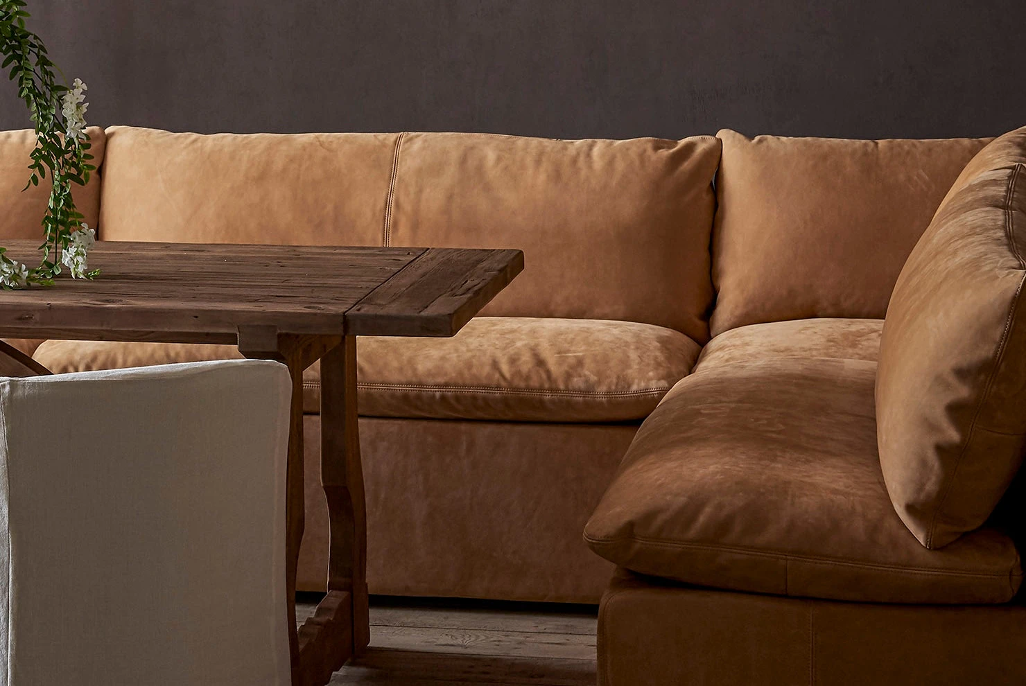 Aria Leather Banquette 7 Aria Leather Banquette - Image 7