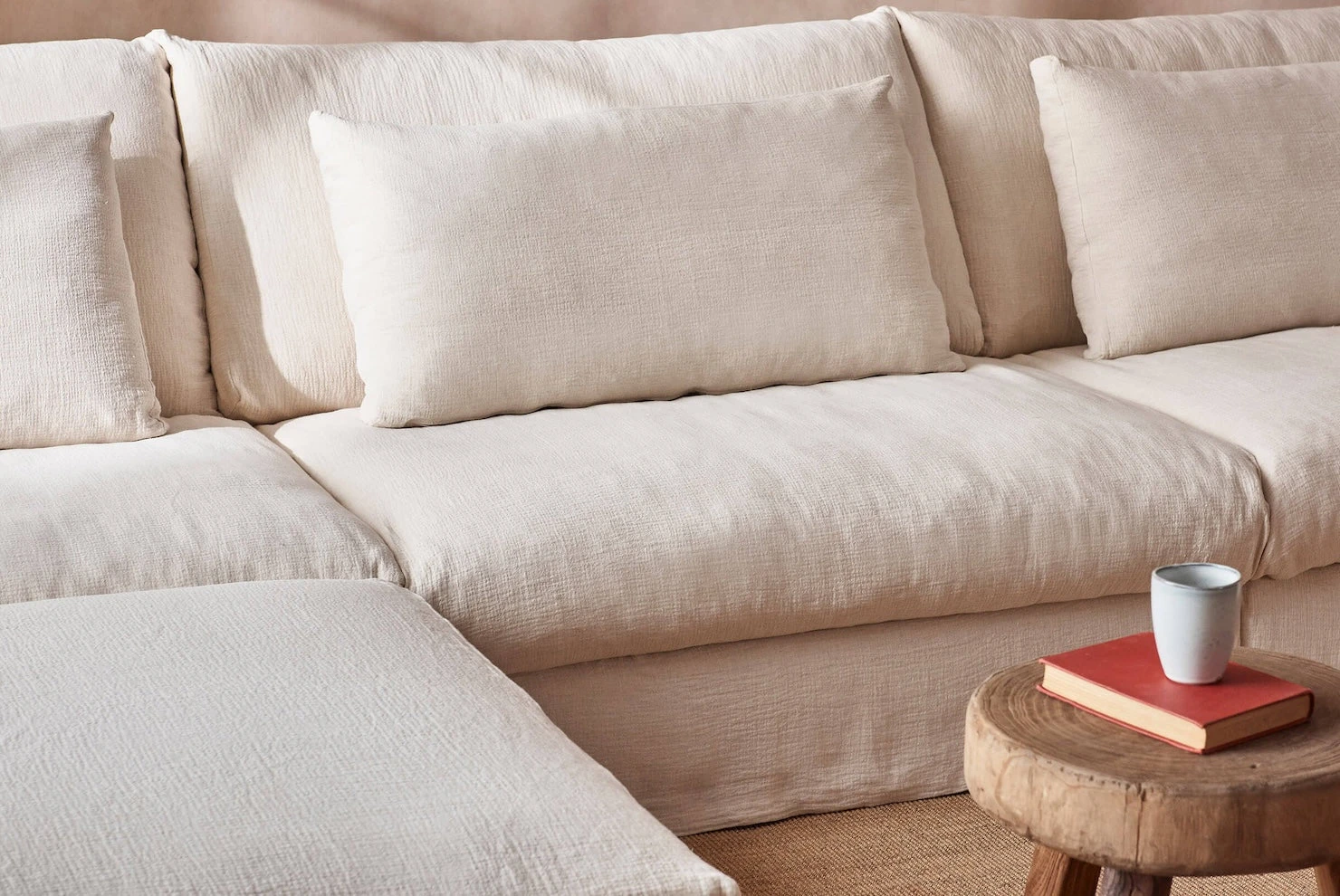 Devyn U-Shape Sectional 6 Devyn U-Shape Sectional - Image 6